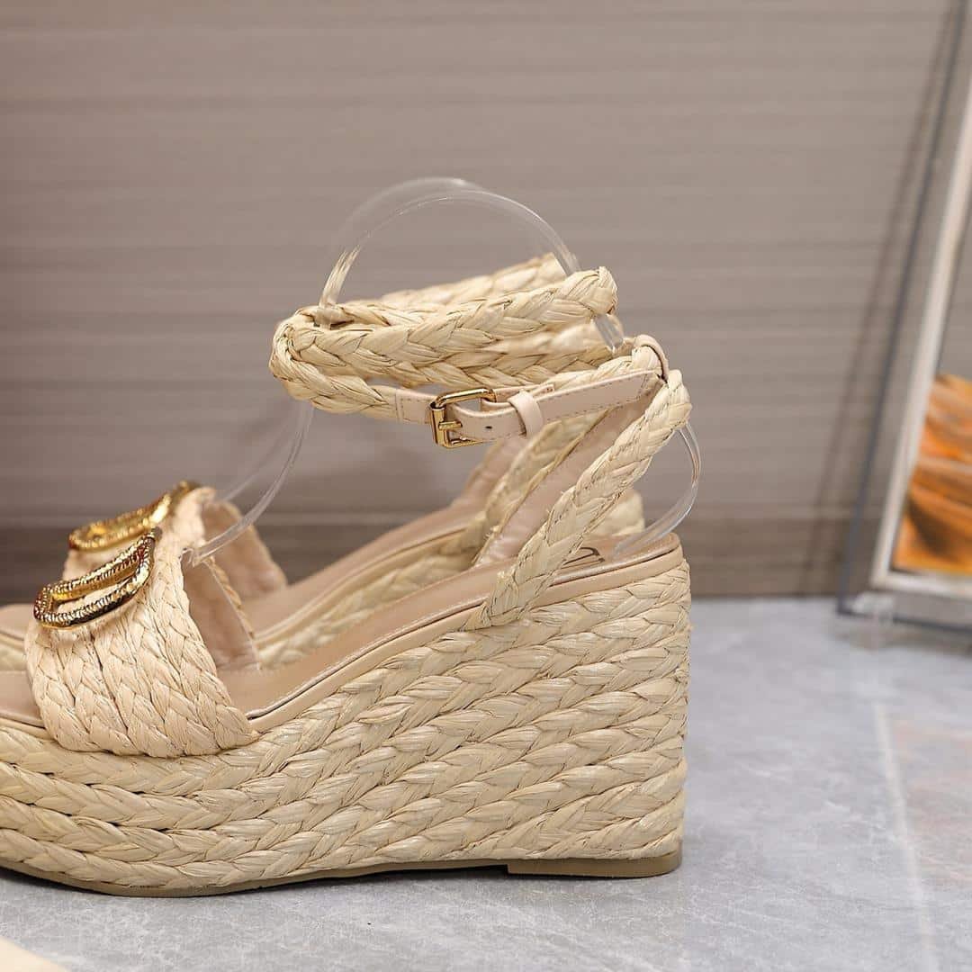 Va1e*ntin0 Garavani Vlogo Raffia Platform Wedge Sandals Natural