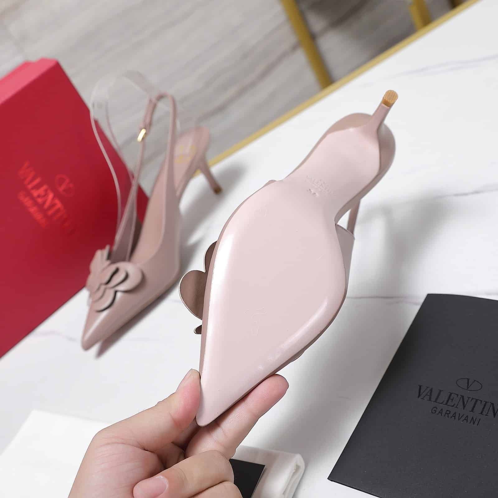 Va1e*ntin0 Garavani Papier Phalène Slingback Pumps Pink