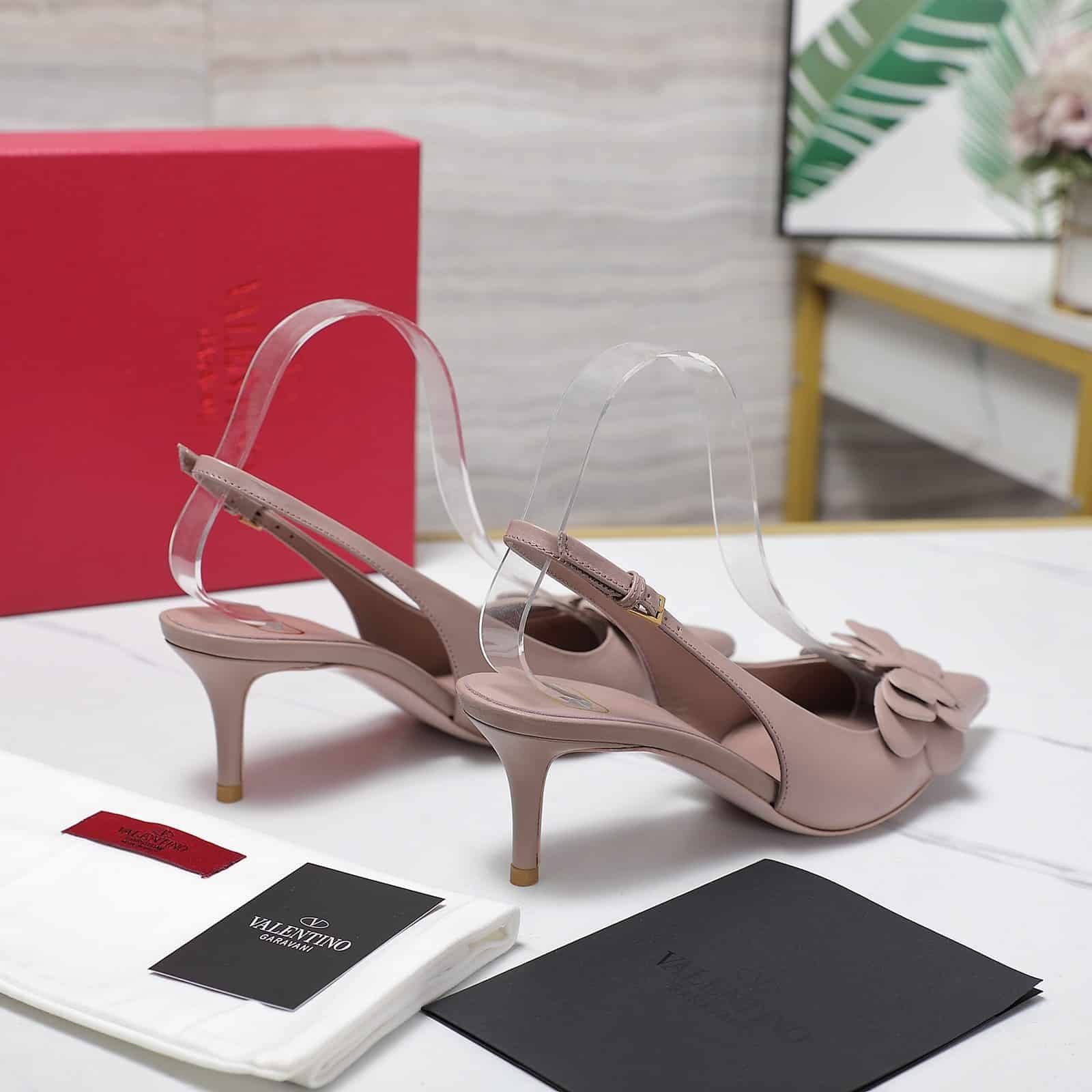 Va1e*ntin0 Garavani Papier Phalène Slingback Pumps Pink