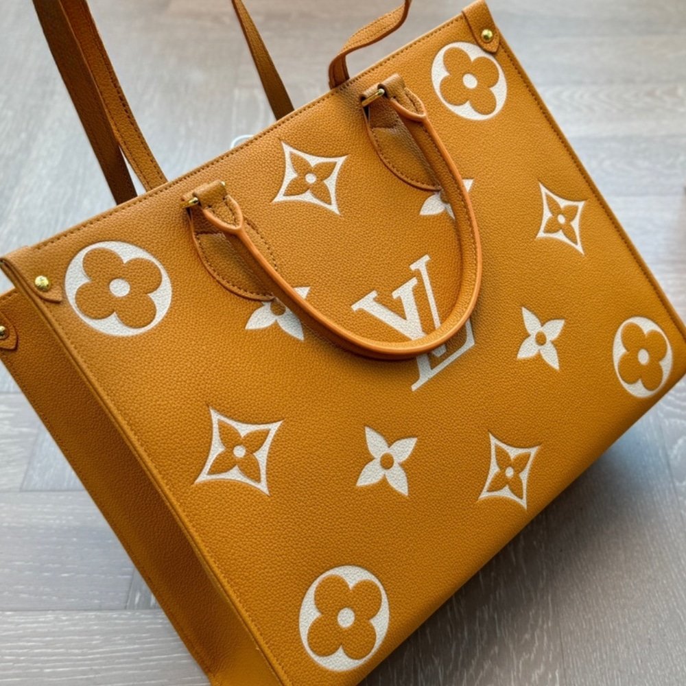 L0vis Vvtt0n Onthego MM Tote Bag Orange 35Cm M45982
