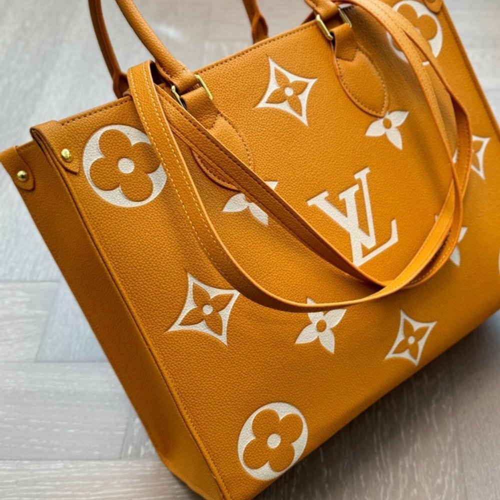 L0vis Vvtt0n Onthego MM Tote Bag Orange 35Cm M45982