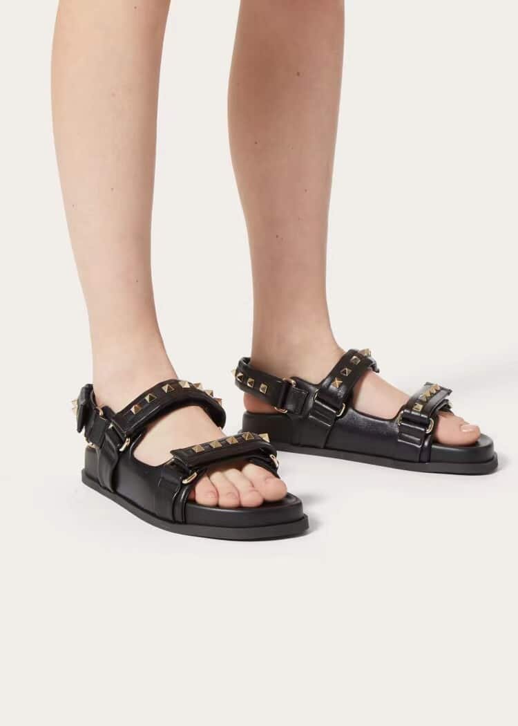 Va1e*ntin0 Garavani Rockstud Flat Sandal In Nappa Leather For Woman In Black Ws0Fe6Mnk 0No