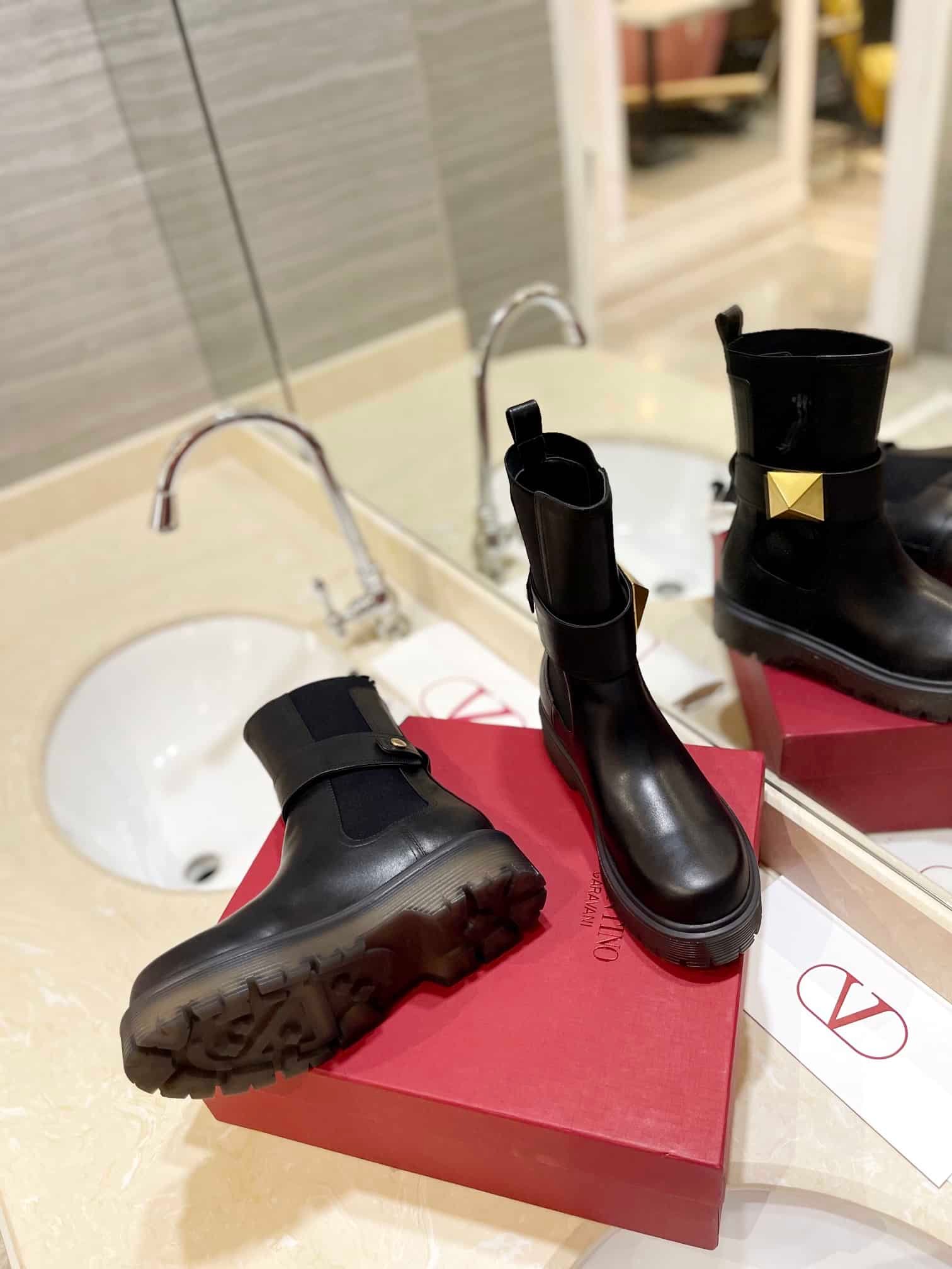 Va1e*ntin0 Garavani One Stud Beatle Boot In Calfskin Black