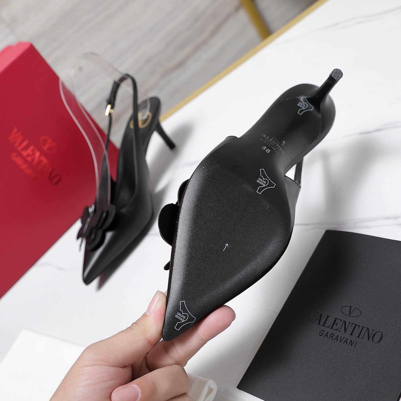 Va1e*ntin0 Garavani Papier Phalène Slingback Pumps Black