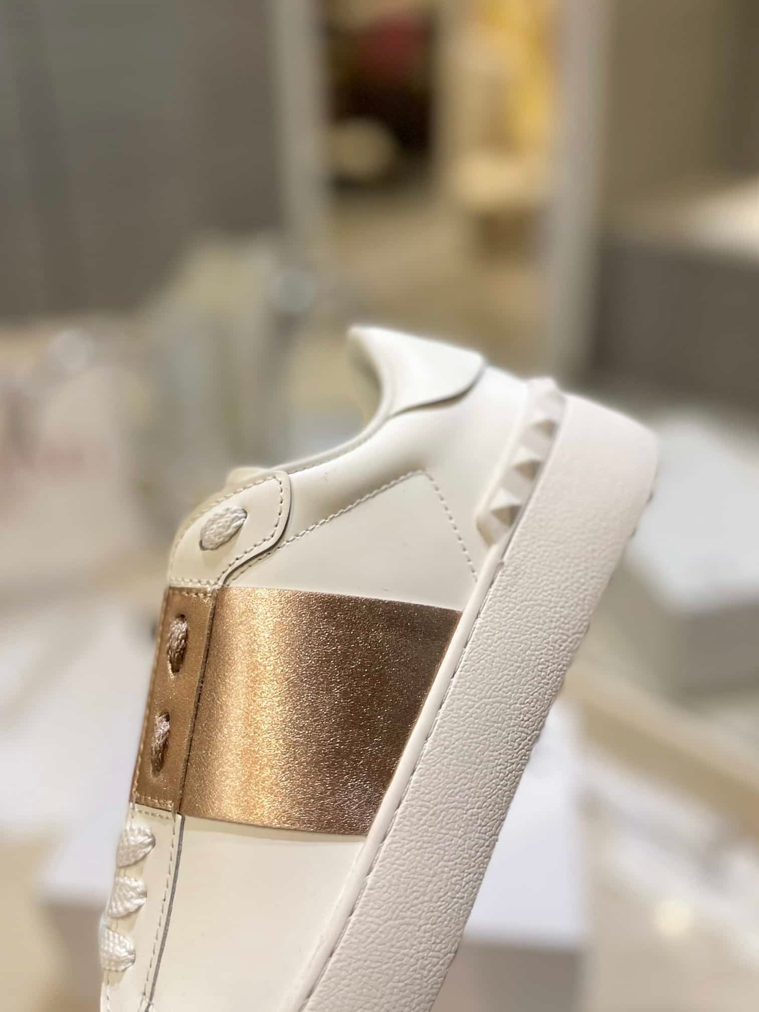 Va1e*ntin0 Garavani Rockstud Open Metallic Leather Sneaker Gold Uy2S0830Flrl71