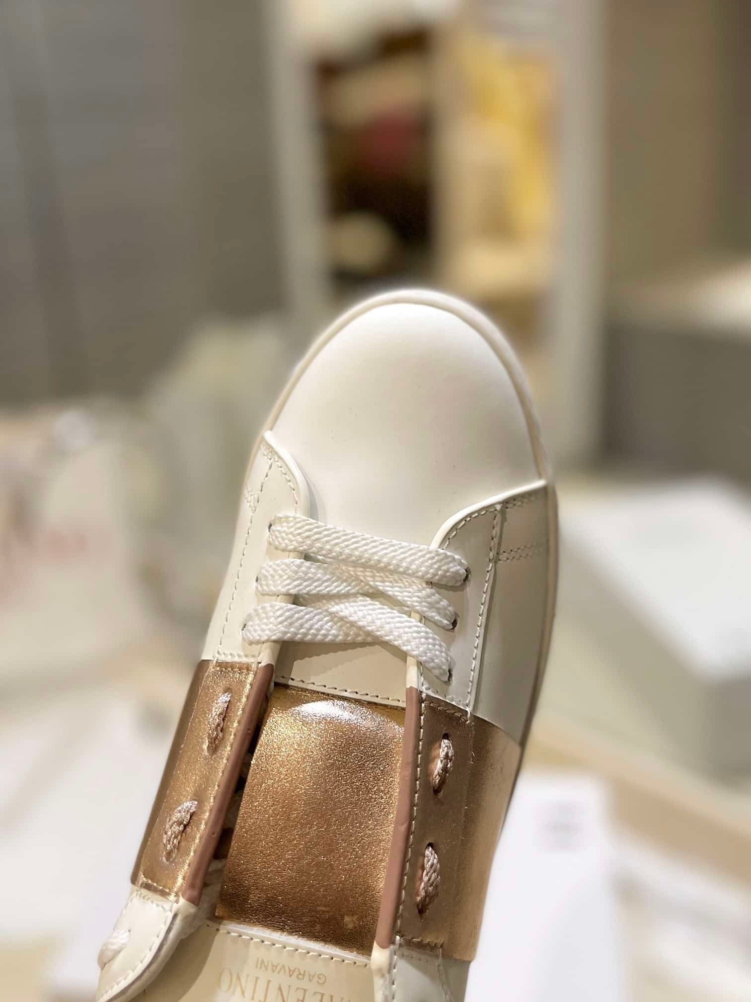 Va1e*ntin0 Garavani Rockstud Open Metallic Leather Sneaker Gold Uy2S0830Flrl71