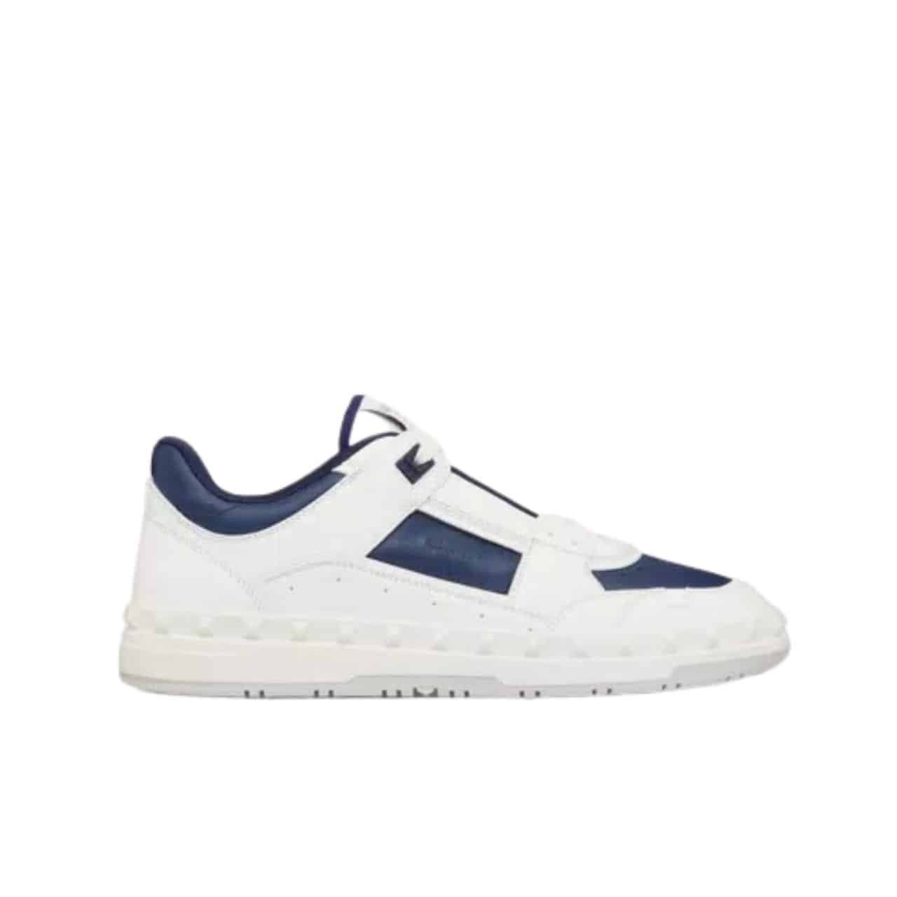 Va1e*ntin0 Garavani Freedots Low Top Sneaker In Calfskin Blue 4Y2S0H43Rdg Fc6