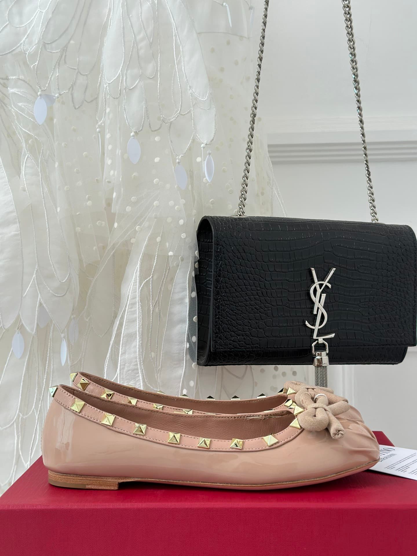 Va1e*ntin0 Garavani Rockstud Patent Leather Ballerina Rose Cannelle 3W2S0Hq5Vnw Gf9