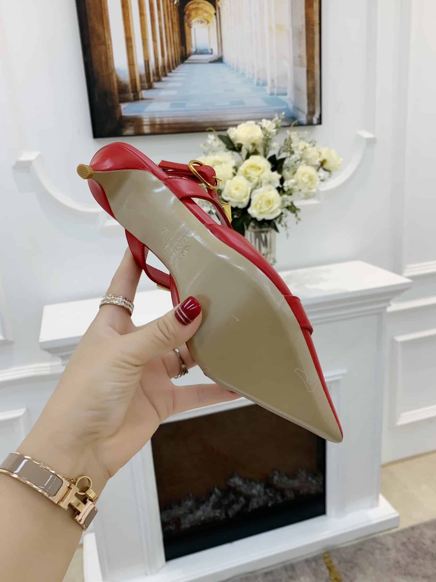 Va1e*ntin0 Garavani Roman Stud Kitten Heel Pumps Red