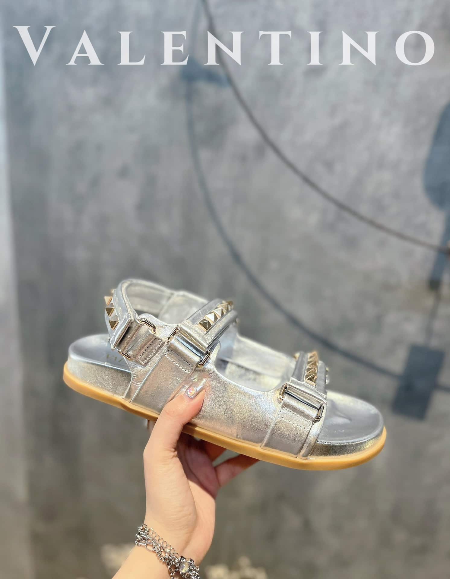 Va1e*ntin0 Garavani Rockstud Flat Sandal In Nappa Leather For Woman In Silver