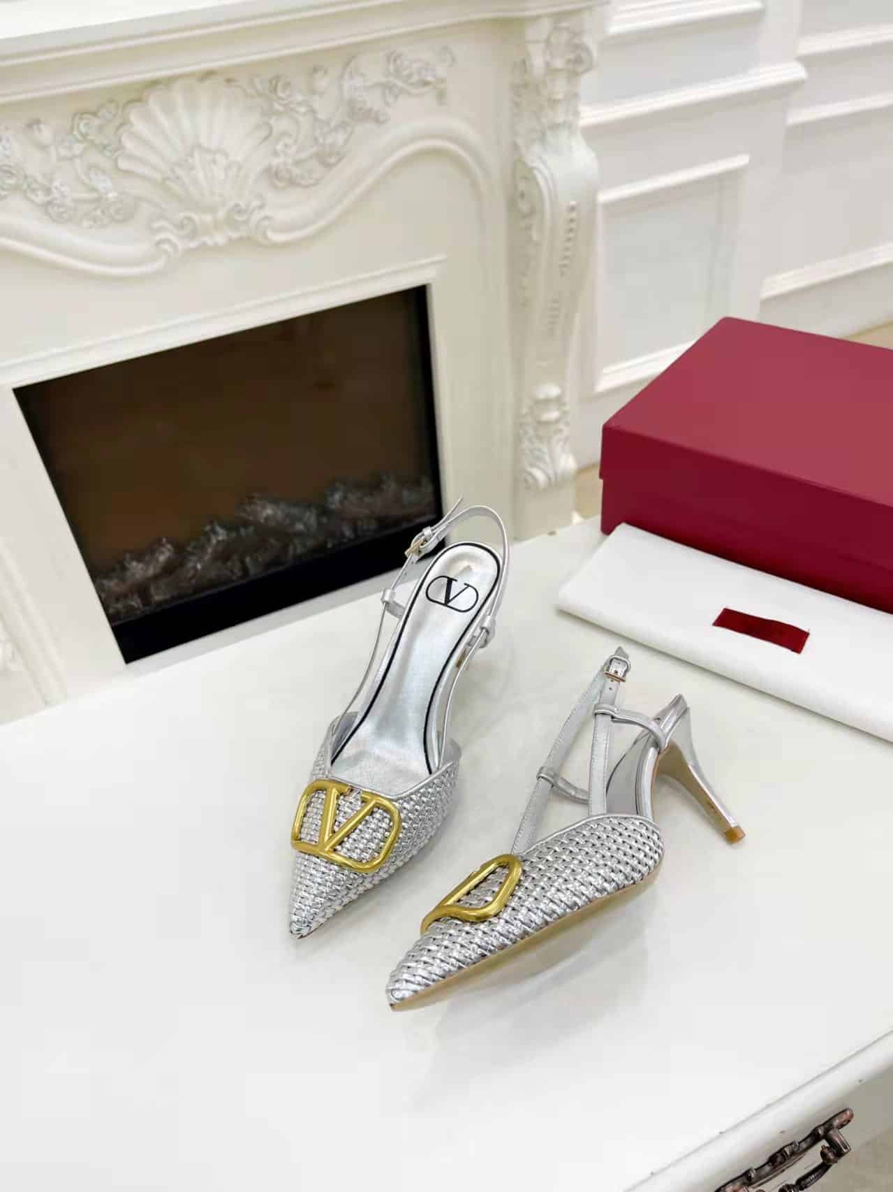 Va1e*ntin0 Garavani Vlogo Woven Leather Slingback Pumps Silver