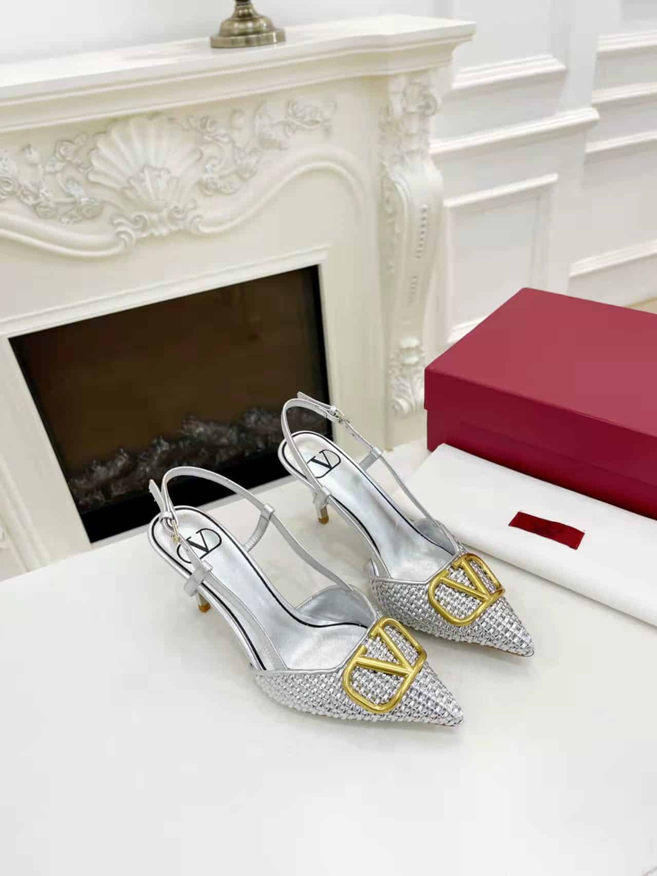 Va1e*ntin0 Garavani Vlogo Woven Leather Slingback Pumps Silver