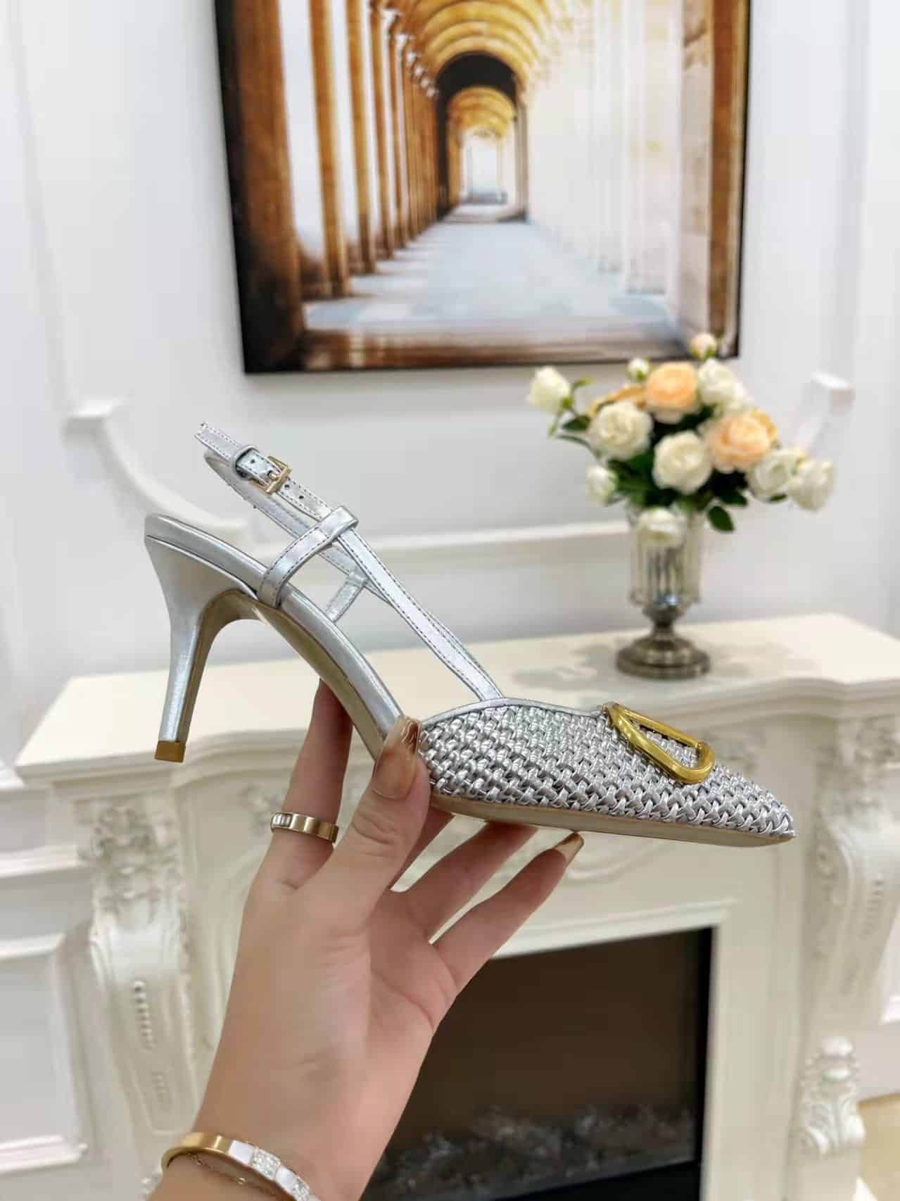 Va1e*ntin0 Garavani Vlogo Woven Leather Slingback Pumps Silver