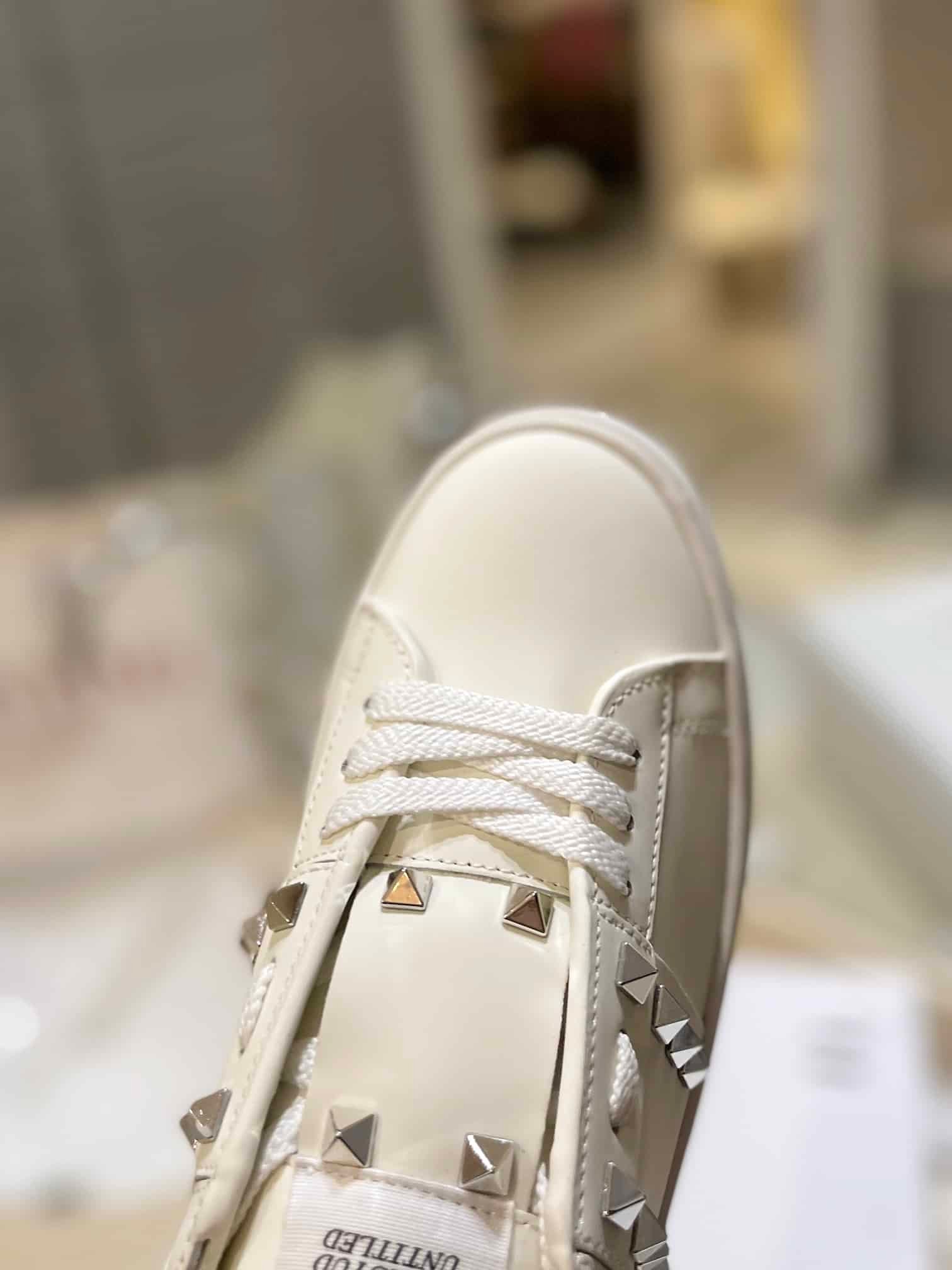 Va1e*ntin0 Garavani Flatform Rockstud Untitled Sneaker In Calfskin White 4W2S0Gg8Bhs 0Bo