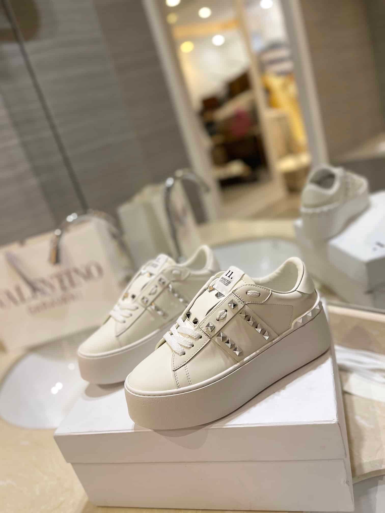 Va1e*ntin0 Garavani Flatform Rockstud Untitled Sneaker In Calfskin White 4W2S0Gg8Bhs 0Bo