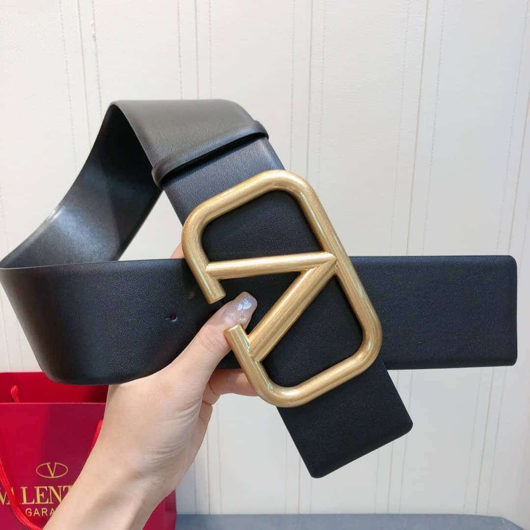 Va1e*ntin0 Garavani V Logo Belt In Black Leather 70Mm