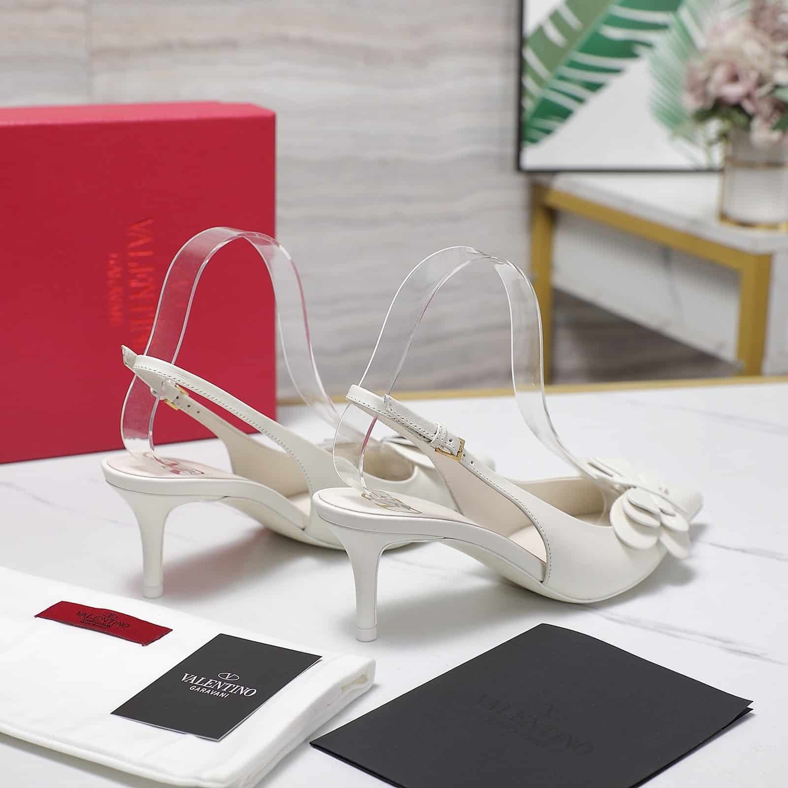 Va1e*ntin0 Garavani Papier Phalène Slingback Pumps White