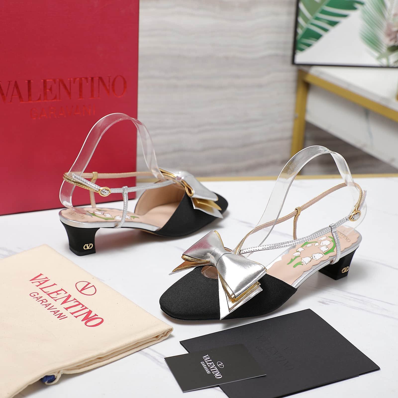 Va1e*ntin0 Bowow Slingback Pumps Black 6W2S0Lb6Qlj R1V