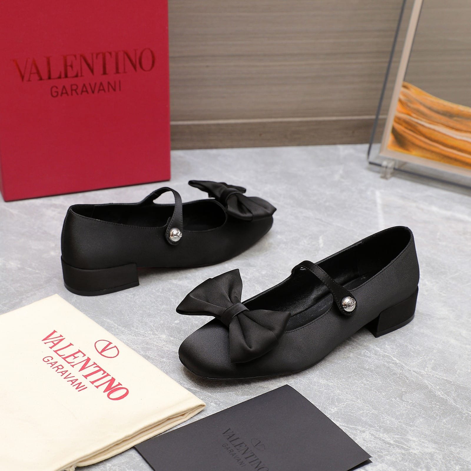 Va1e*ntin0 Garavani Bowjane Mary Jane Ballerina In Black 5W0S0Ki3Jiv 0No