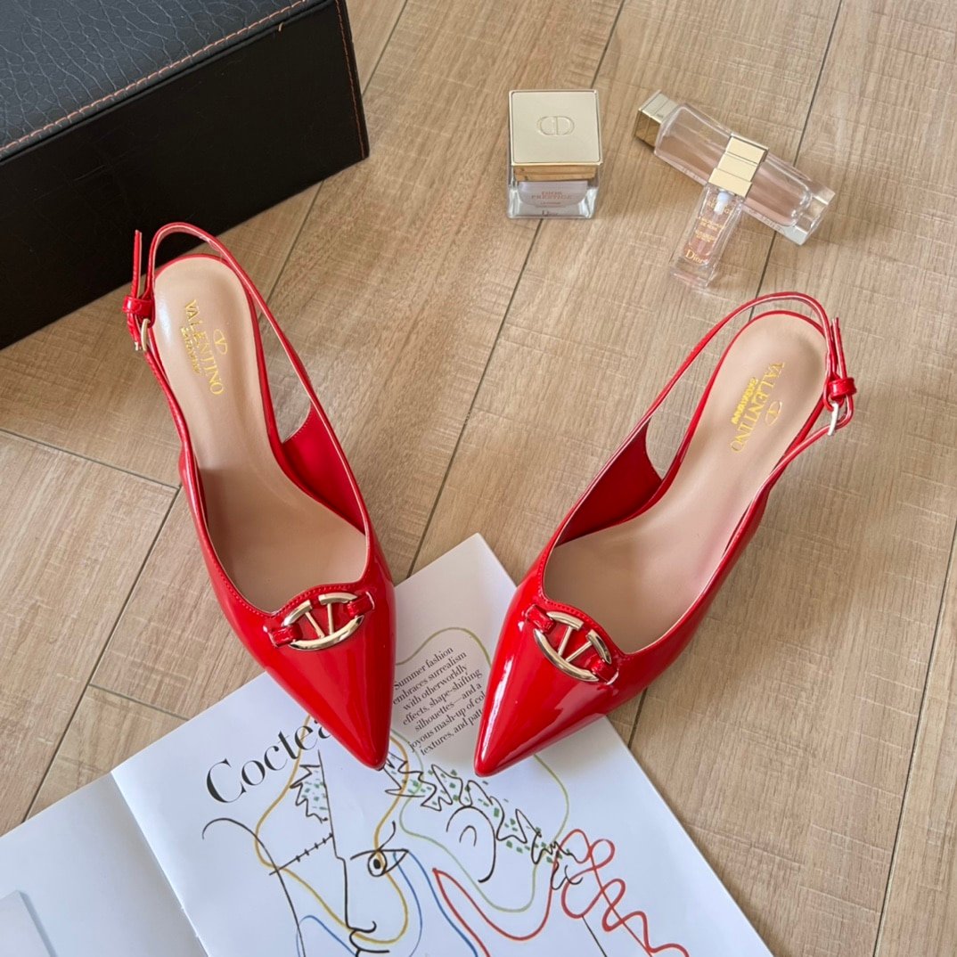 Va1e*ntin0 Vlogo Shiny Leather Leather Heels In Red