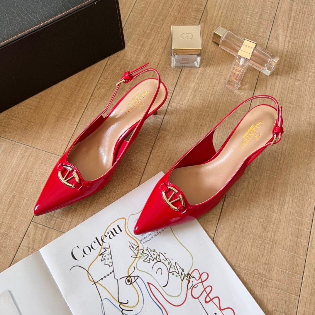 Va1e*ntin0 Vlogo Shiny Leather Leather Heels In Red