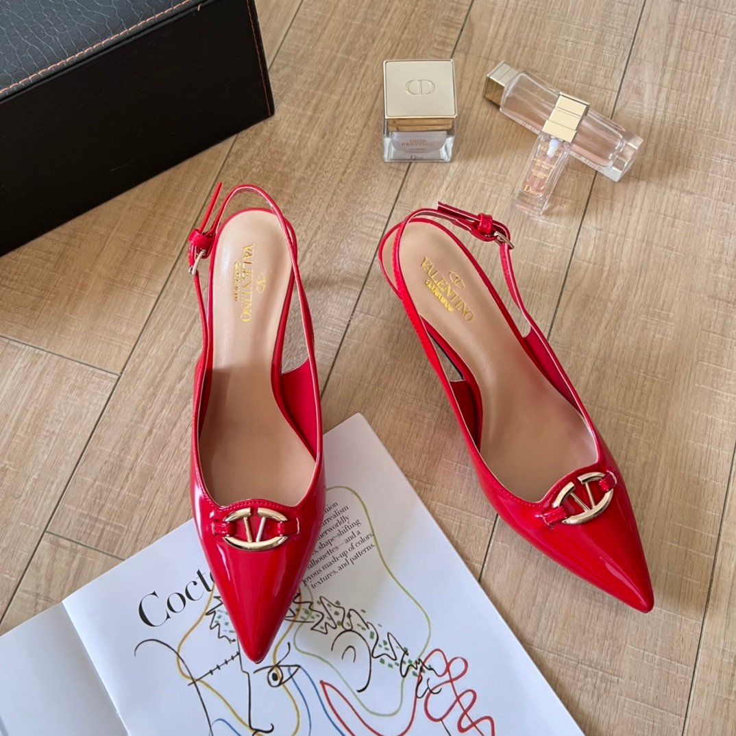 Va1e*ntin0 Vlogo Shiny Leather Leather Heels In Red