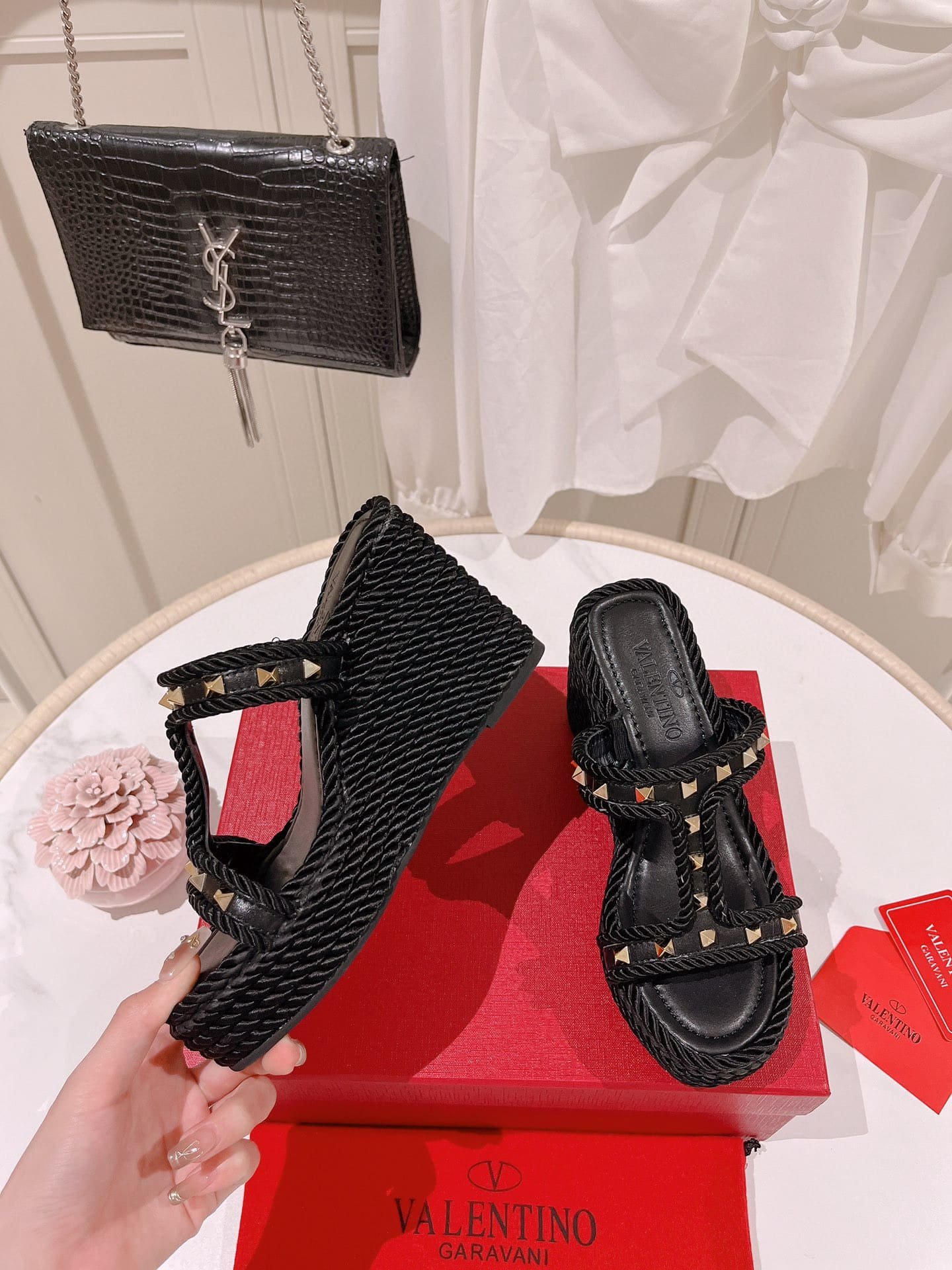 Va1e*ntin0 Rockstud Wedge In Calfskin Black