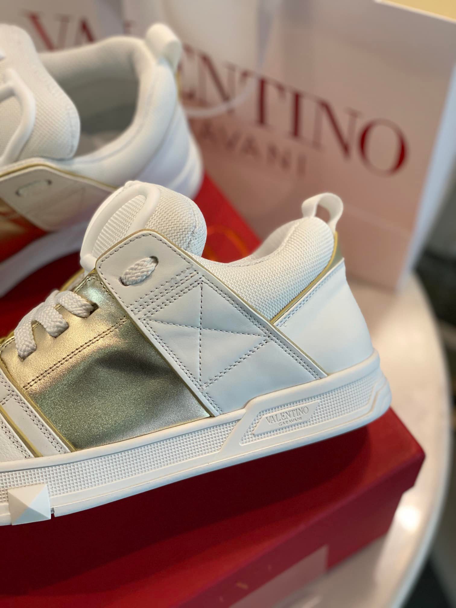 Va1e*ntin0 Garavani Open Skate Sneaker White And Gold