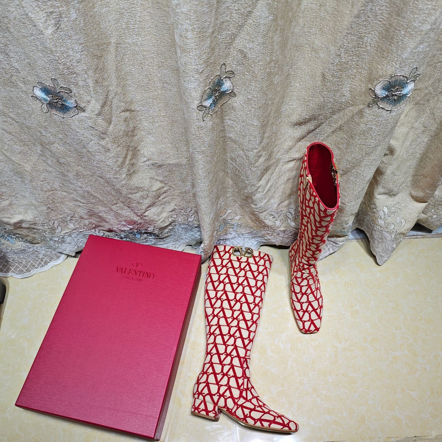 Va1e*ntin0 Vlogo Type Boot In Toile Iconographe Beige Red 2W2S0Ft9Ebhj4A