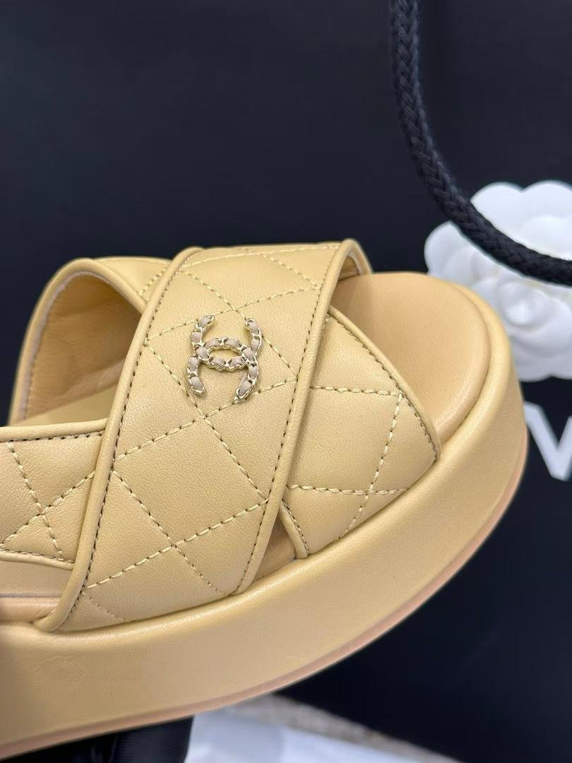 Ch**el Quilted Sandals Beige G39918