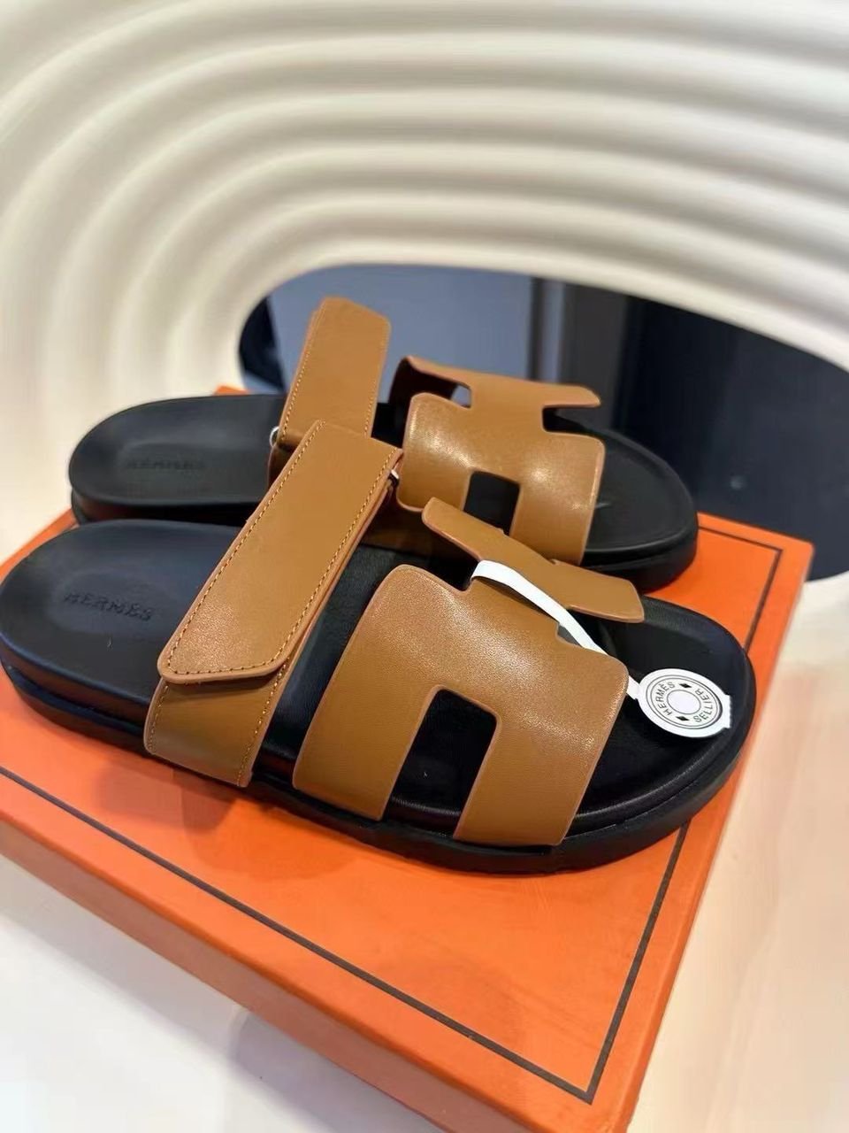 H**me5 Ankara Sandal Brown