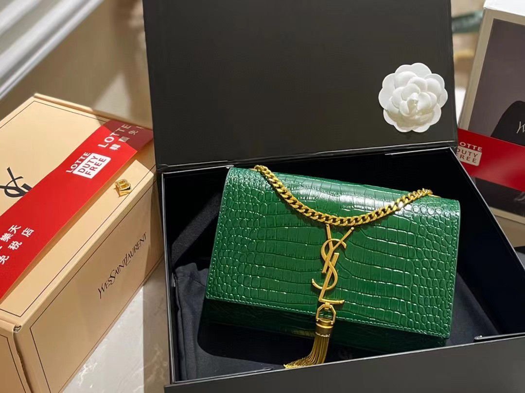 Sa1nt Lau*nt Kate Tassel Medium Crocodile Embossed Leather Green With Gold Hardware 22Cm