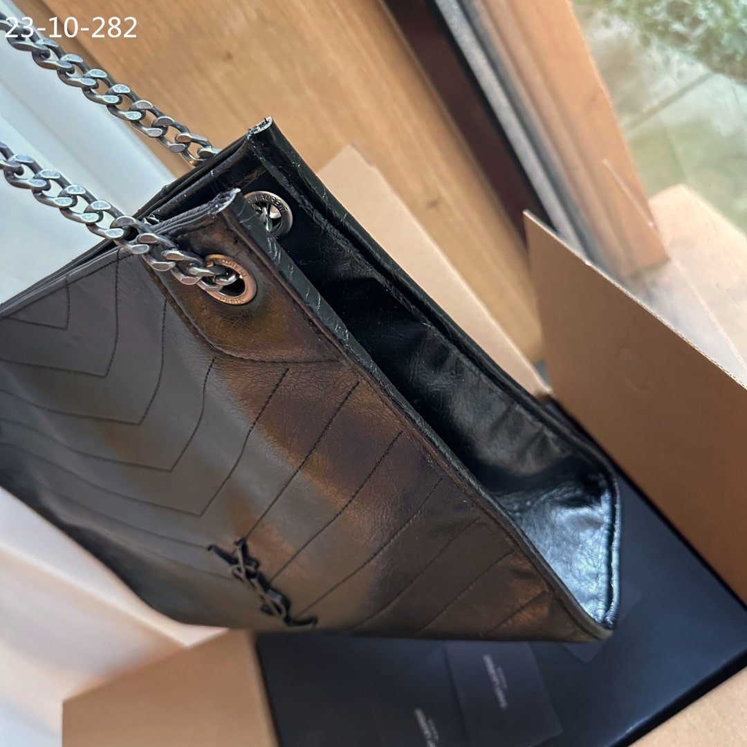 Sa1nt Lau*nt Medium Niki Shopping Bag Black 33Cm