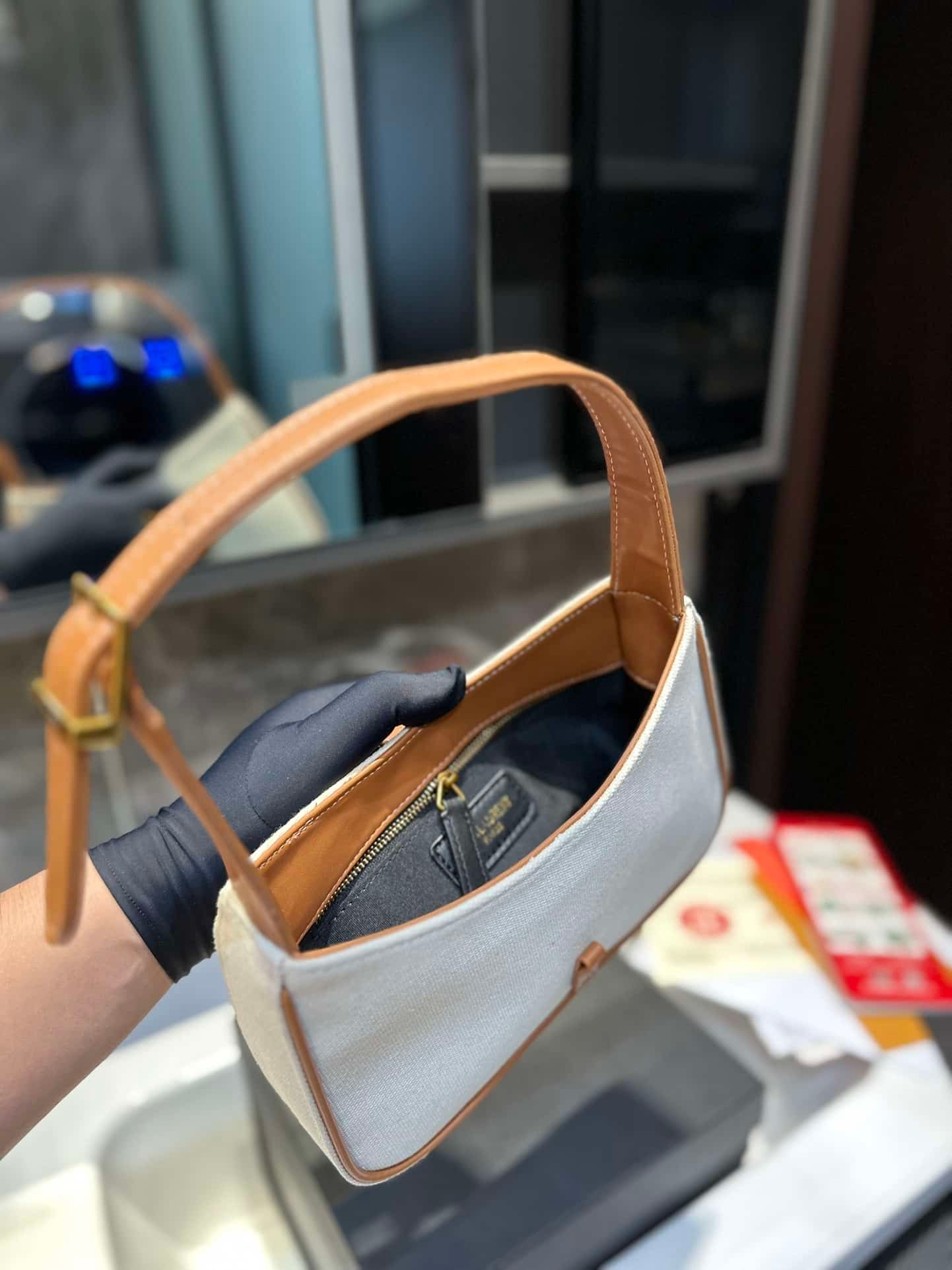 Sa1nt Lau*nt Le 5 À 7 Linen Canvas Hobo Bag White And Brown 25Cm 657228Faavh
