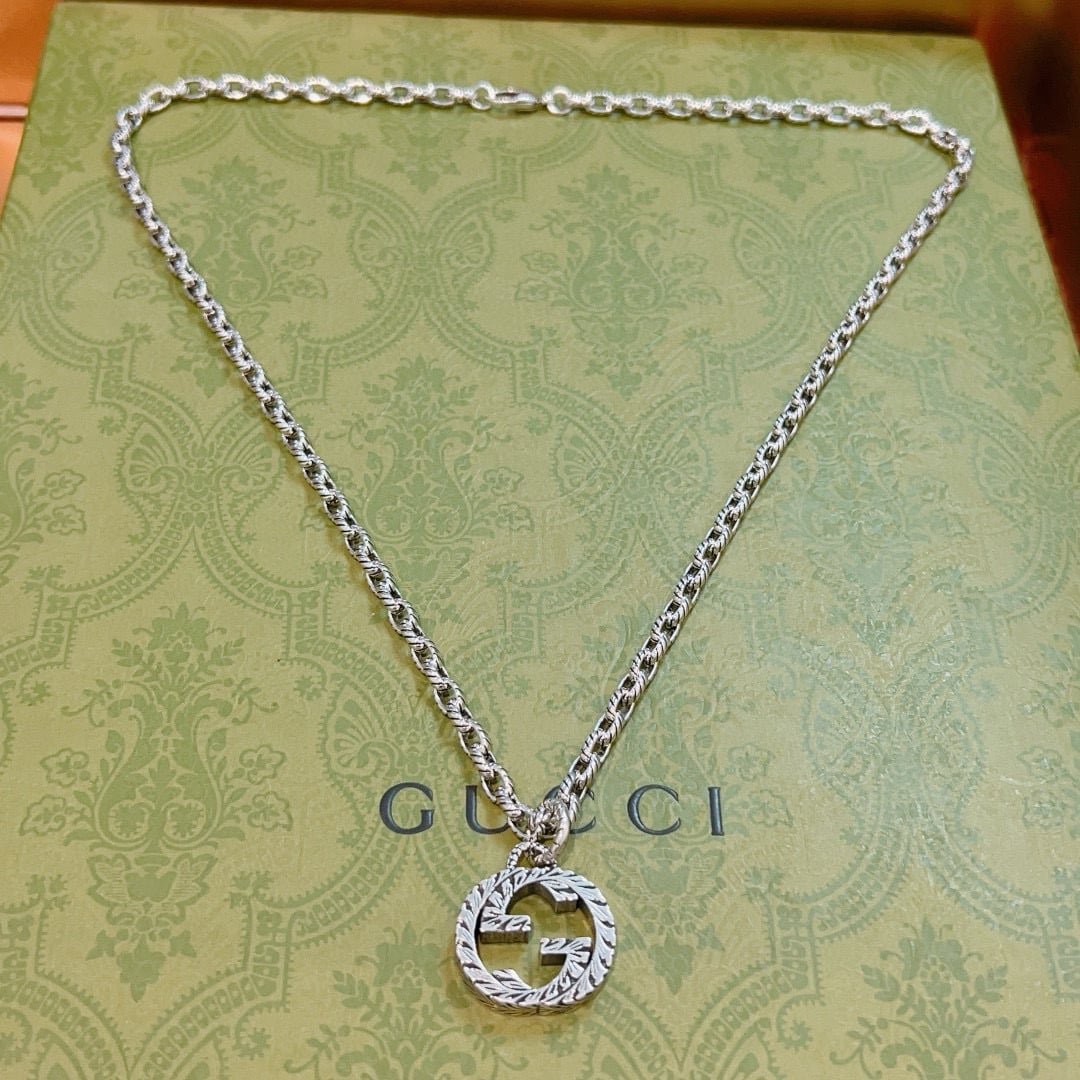 Gvc*1 Interlocking Pendant Necklace Silver ‎455307 J8400 0811