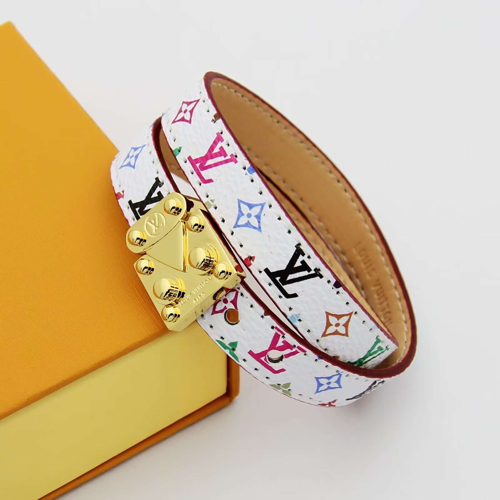 L0vis Vvtt0n X Murakami Lv Signature Bracelet White M8966E