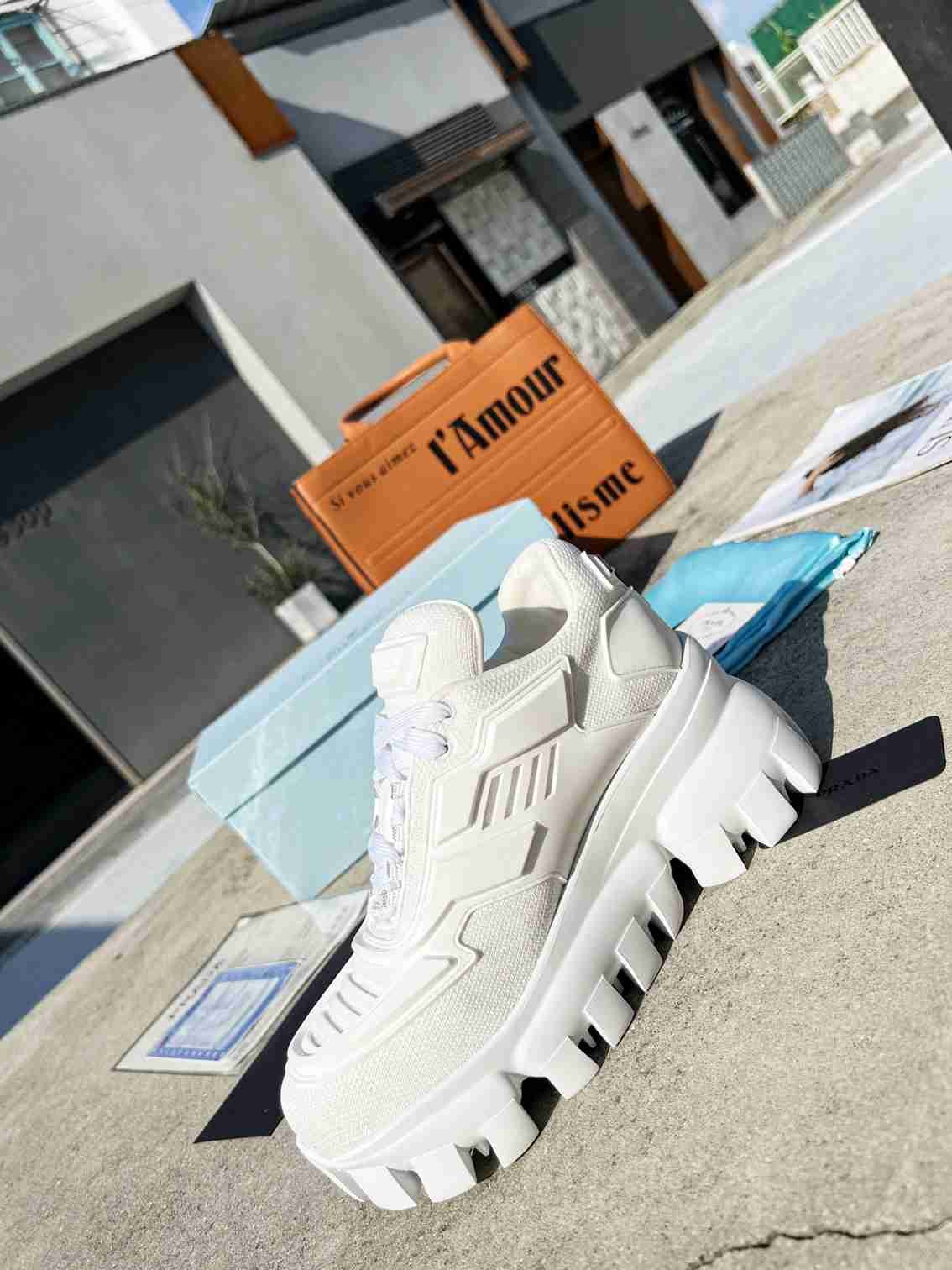 Pra*a Cloudbust Thunder Sneakers White 1E819L3Kr2F0009F050