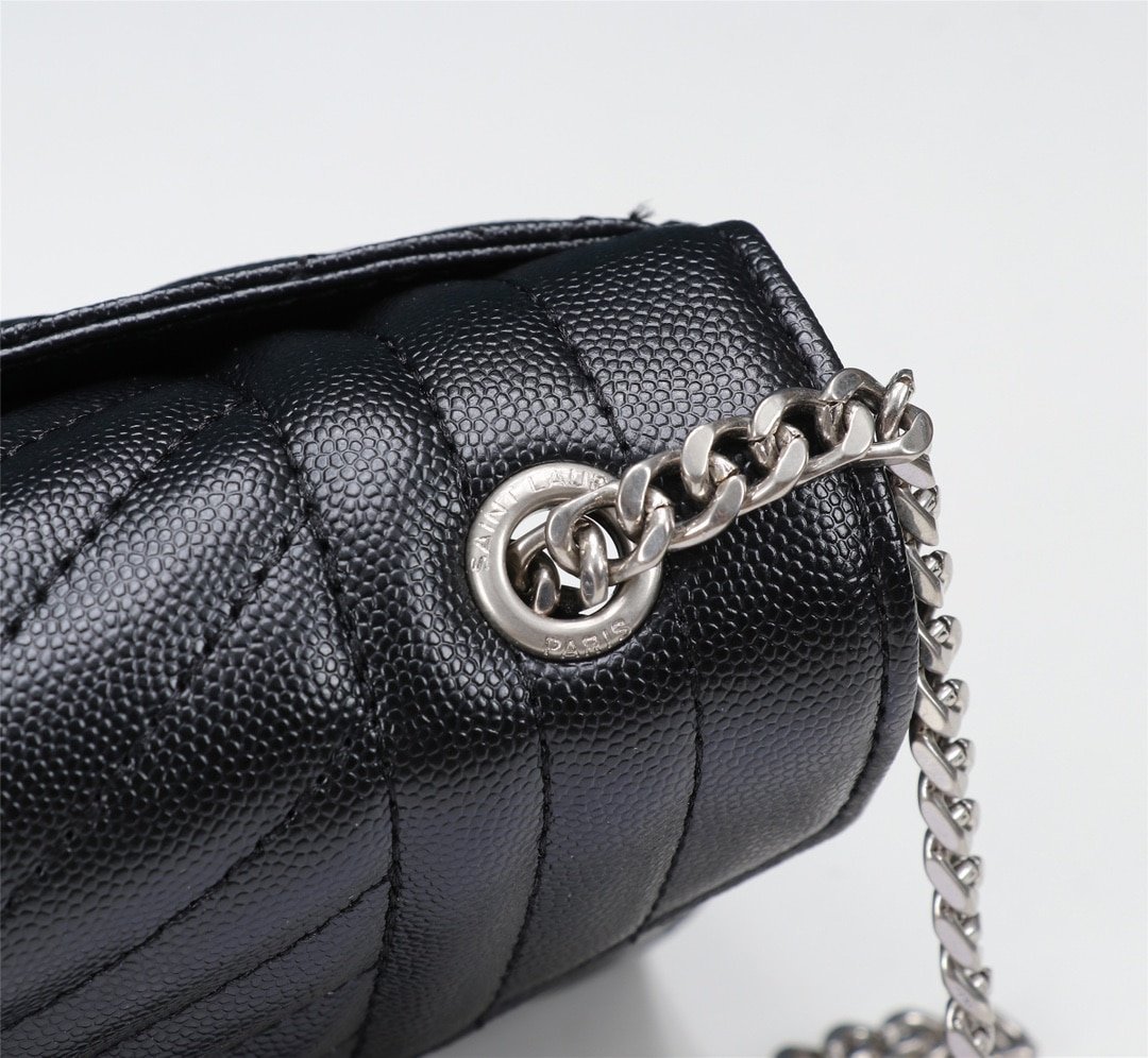 Sa1nt Lau*nt Envelope Small In Quilted Grain De Poudre Embossed Leather Black Silver 21Cm 600195Bow921000