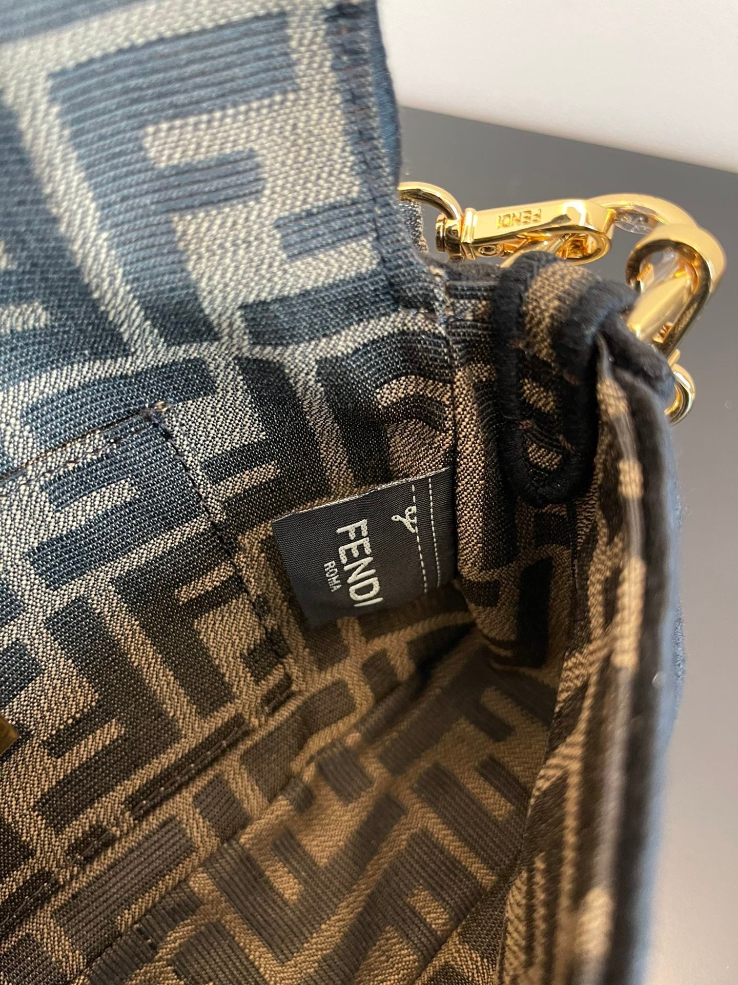 F**di Mini Baguette Brown 8Bs017A6V5F17U4