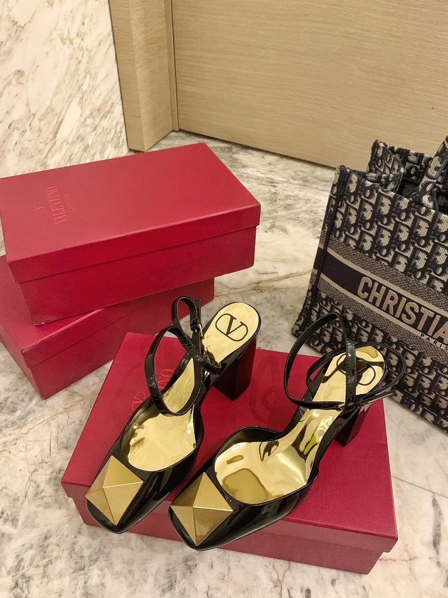 Va1e*ntin0 One Stud Pump In Patent Leather 90Mm Black Xw2S0Dt4Laf0No