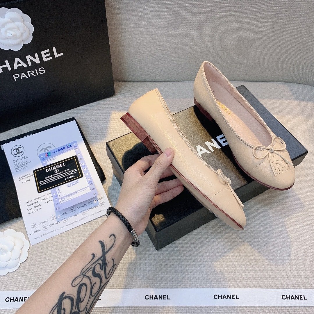 Ch**el Ballet Flats Ivory