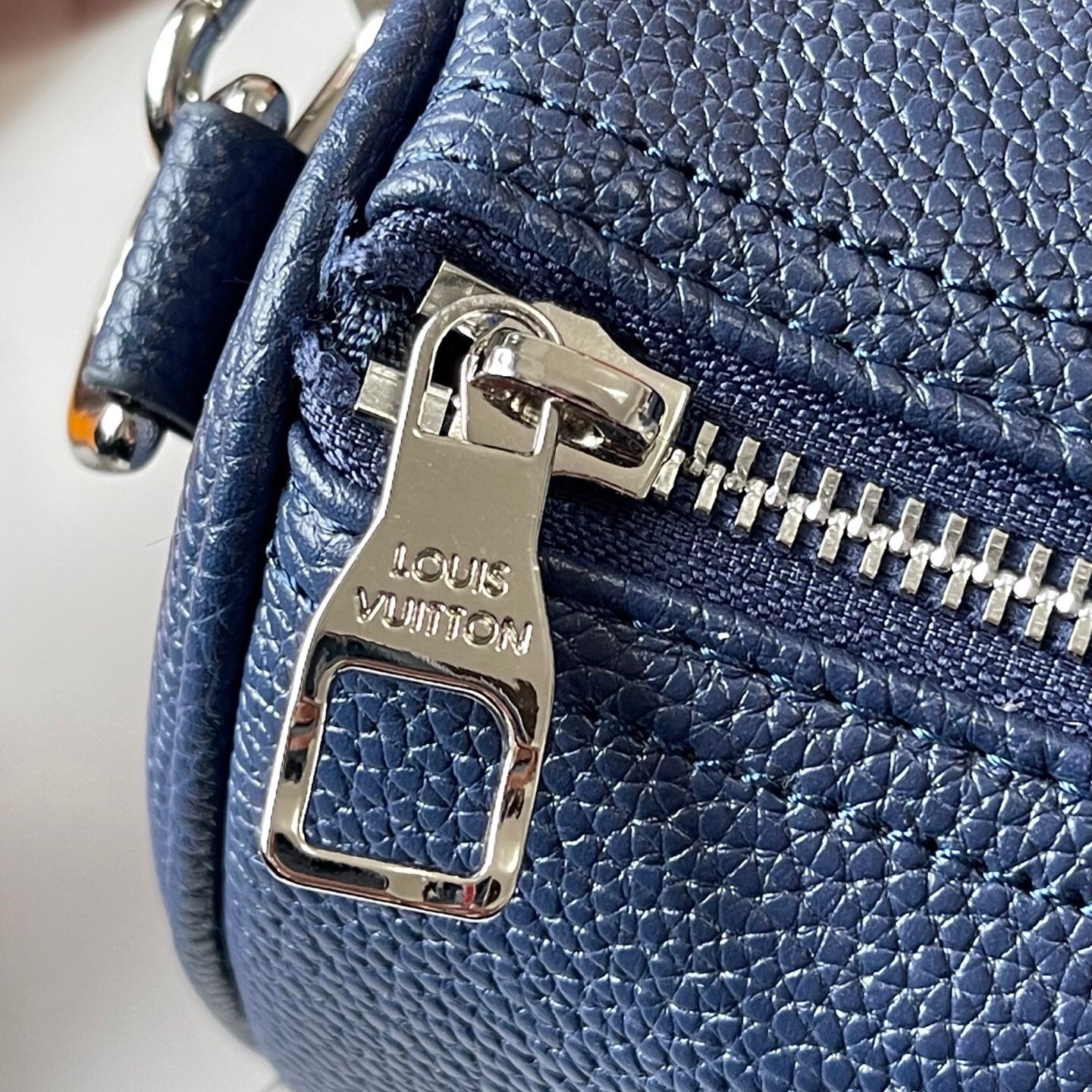 L0vis Vvtt0n Keepall Xs Blue 25Cm M81003