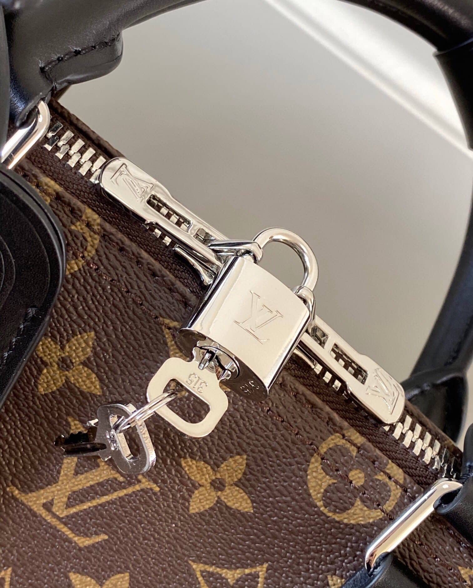 L0vis Vvtt0n Keepall Bandoulière 55 Monogram Macassar M56714