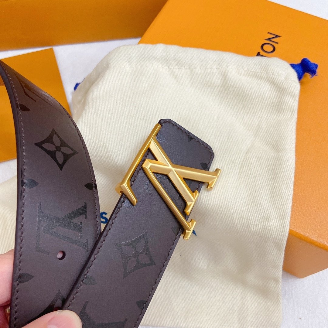 L0vis Vvtt0n LV Pyramide Belt Dark Brown 40MM