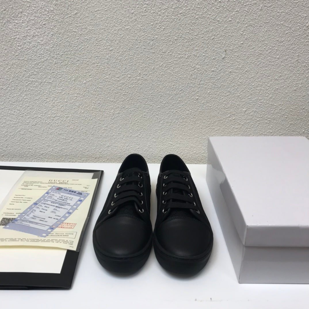 Gvc*1 Women’S Leather Top Sneaker Black