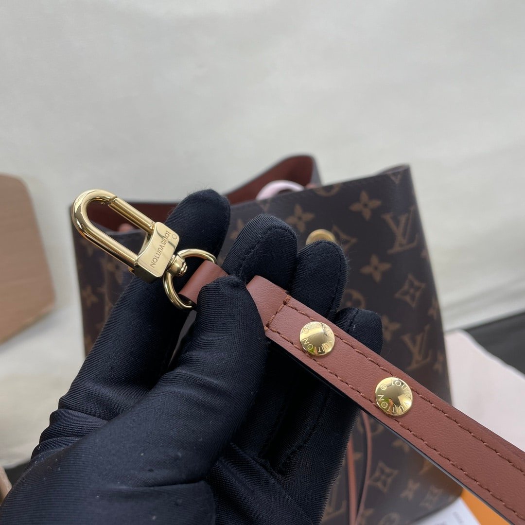 [S*per Vip 1:1] L0vis Vvtt0n Néonoé MM Brown 26Cm M44887