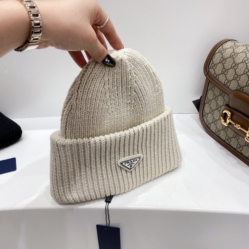 Pra*a Wool And Cashmere Beanie Sliver Cream