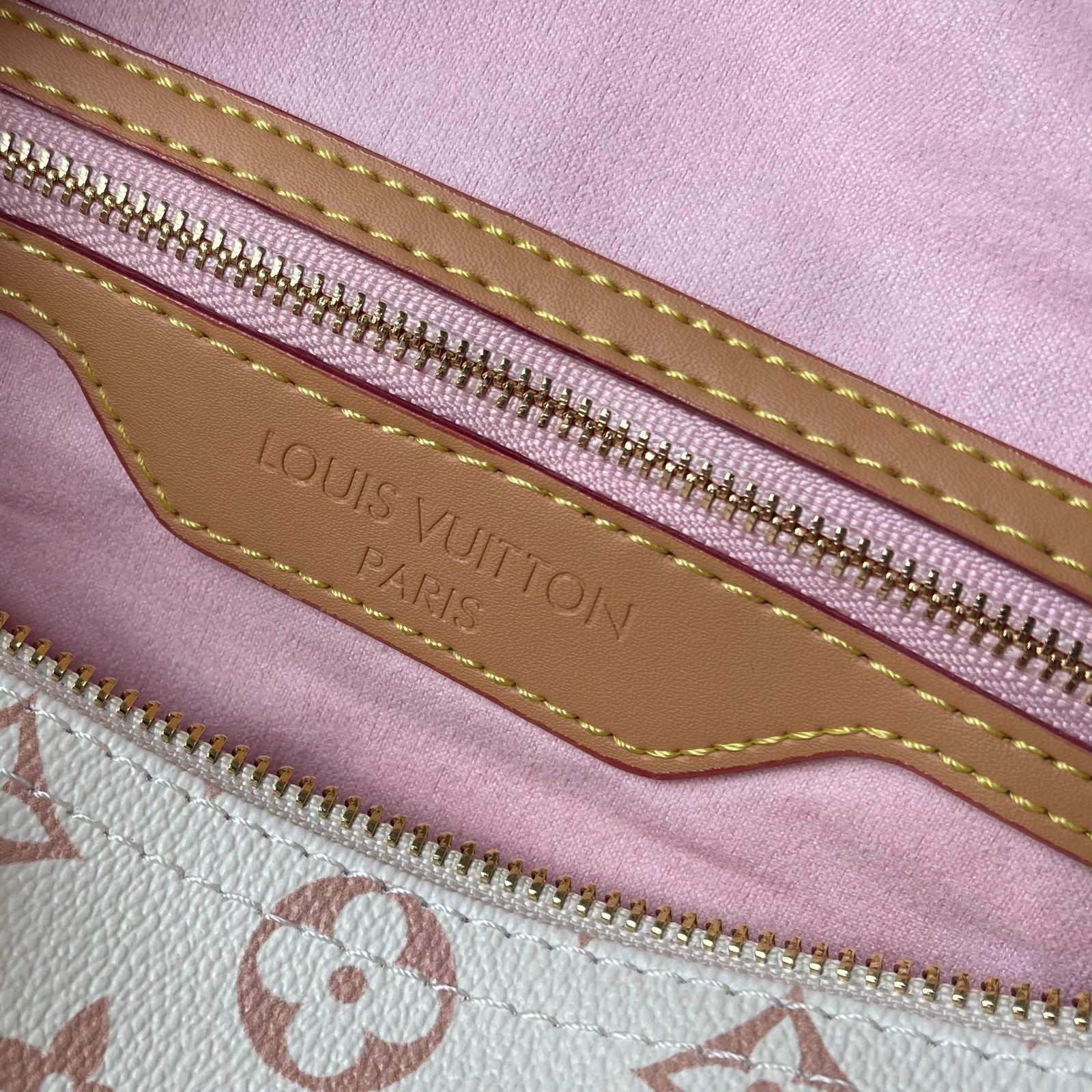 L0vis Vvtt0n Speedy Soft 30 Lucky Bag Dune 30Cm M15108