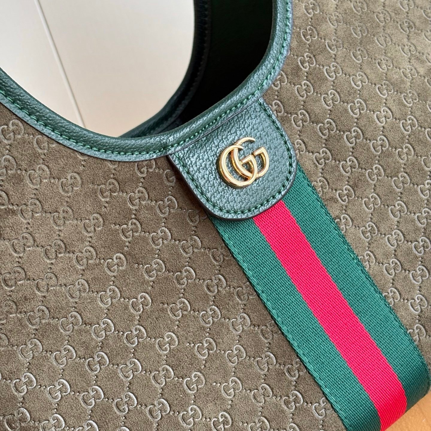 Gvc*1 Giglio Small Tote Bag Dark Green 25Cm