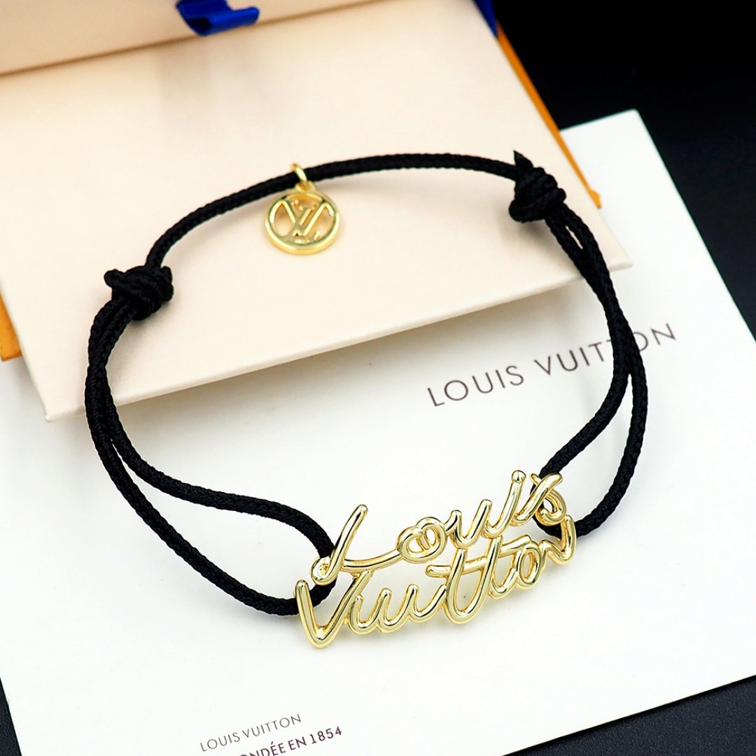 L0vis Vvtt0n Lv Script Bracelet Black Gold M4437Z
